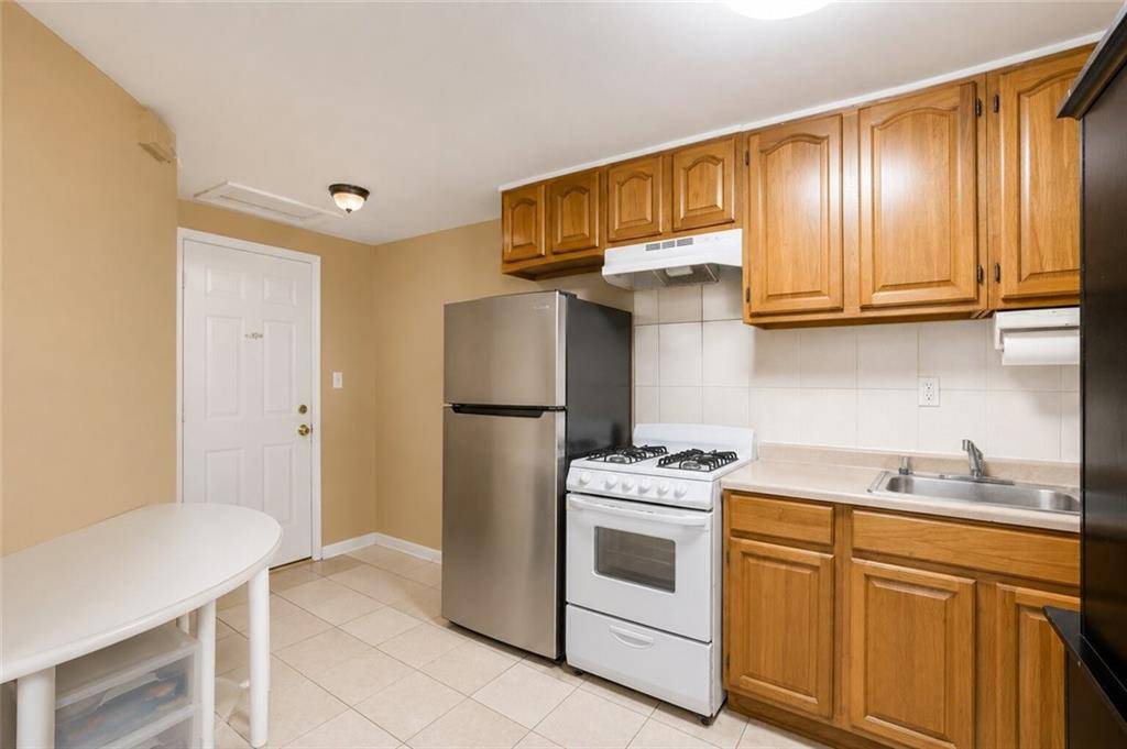 414 48th ST, Brooklyn, NY 11220