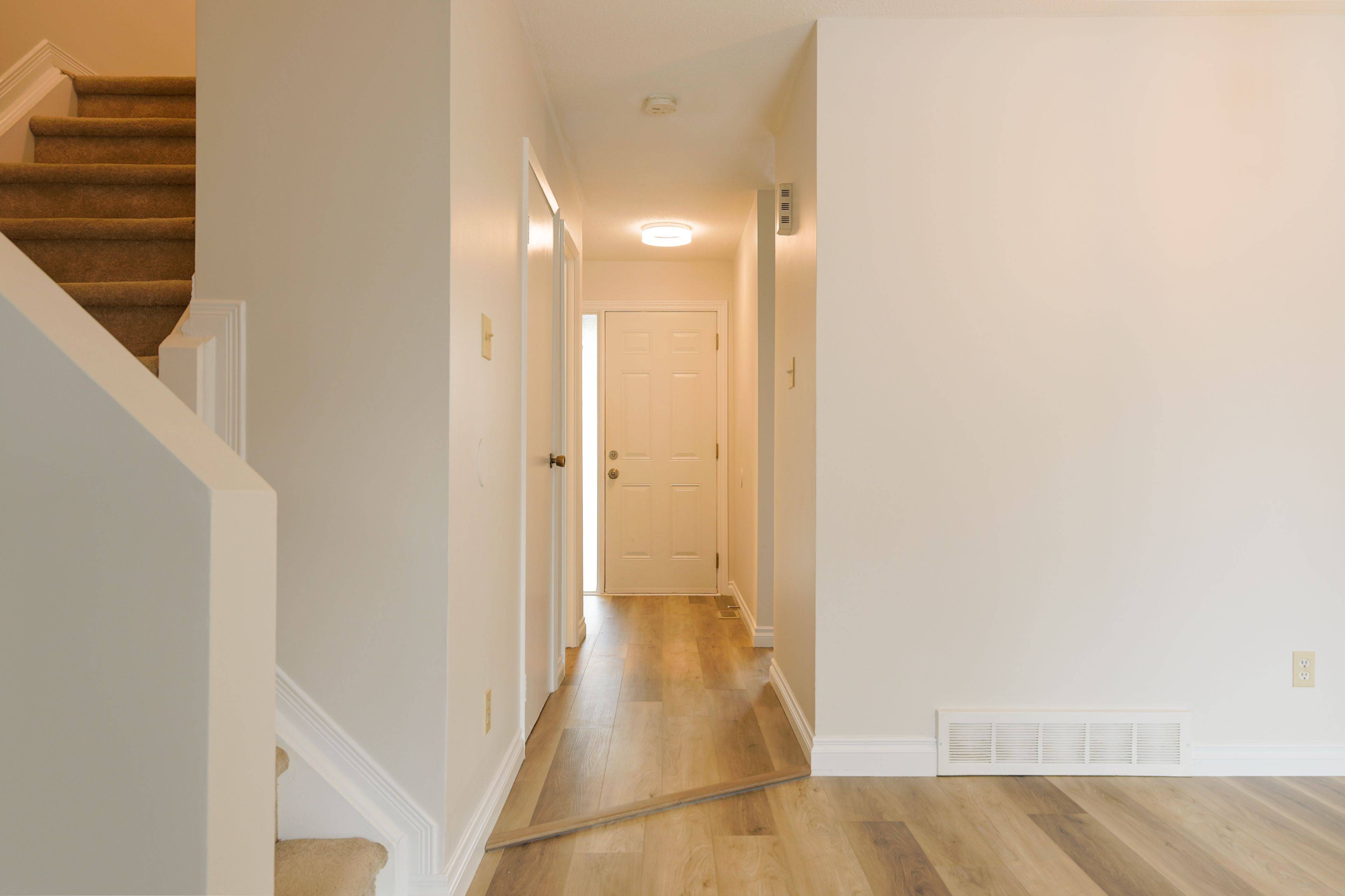 2624 Pimlico CRES #122, Blossom Park - Airport And Area, ON K1T 2A8