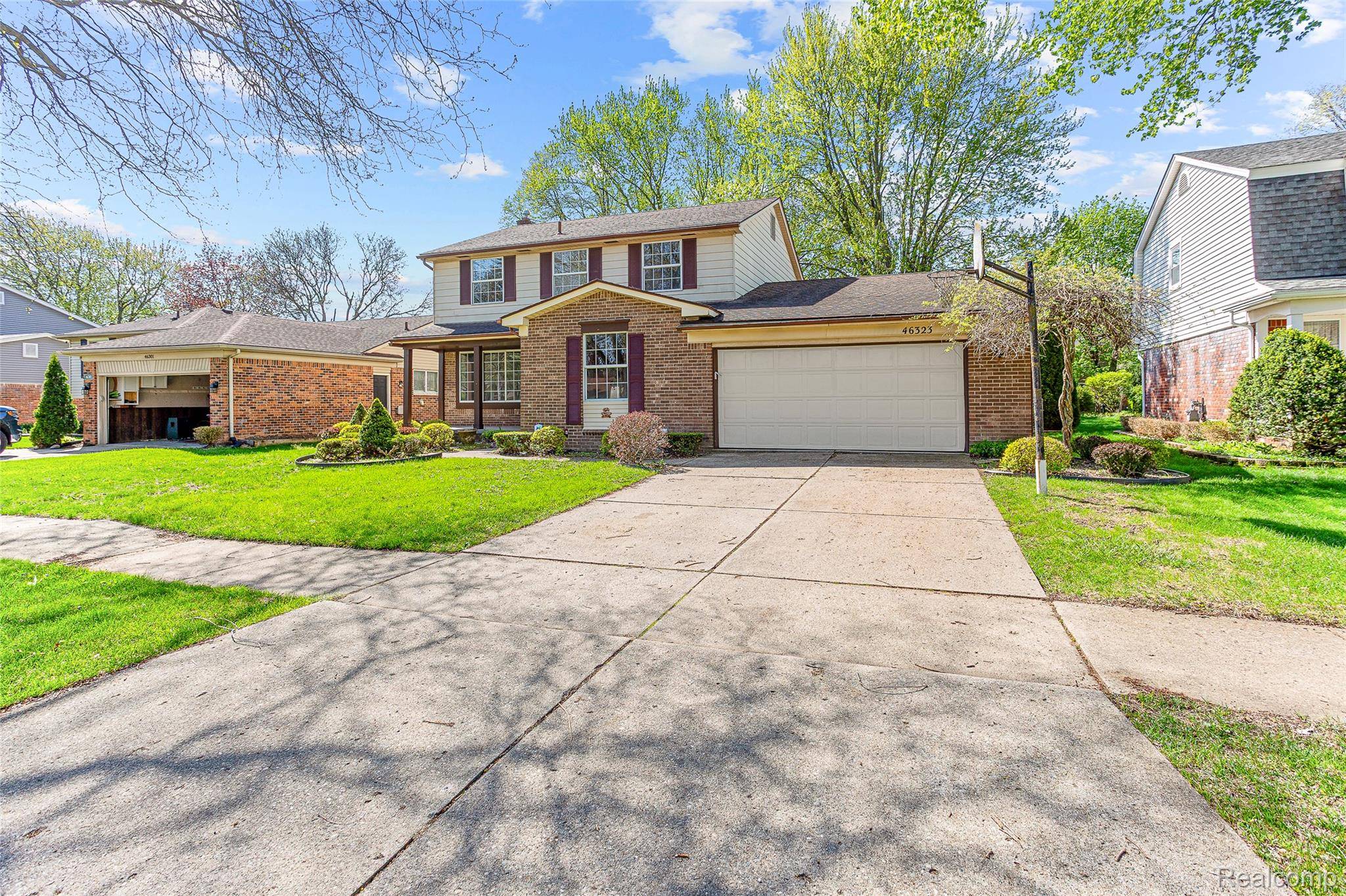 46323 Gainsborough DR, Canton Charter Township, MI 48187
