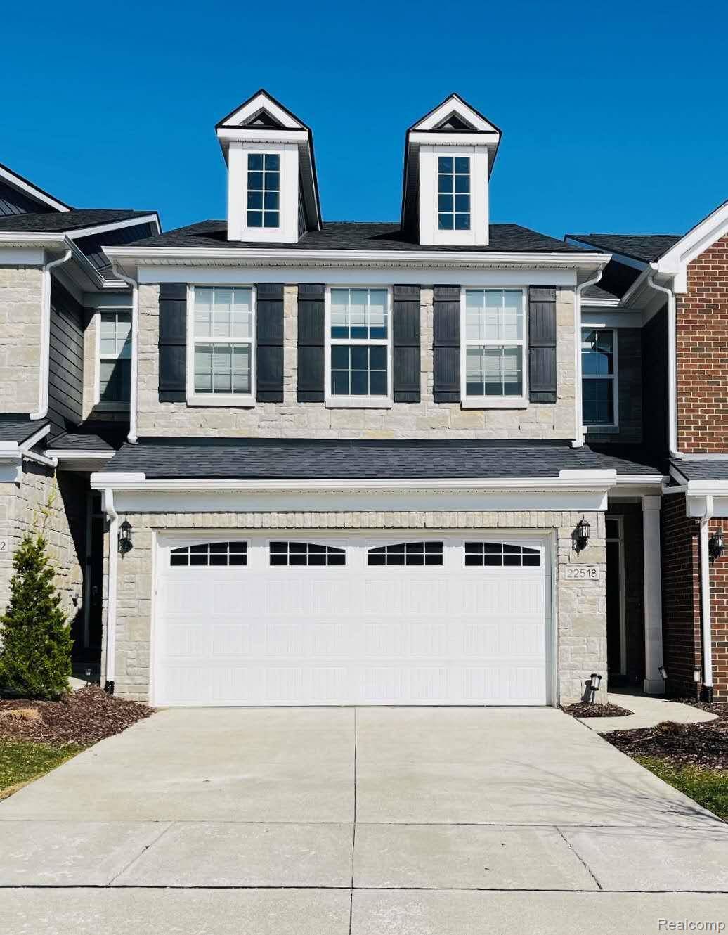 22518 Woodbridge LN, Novi, MI 48375