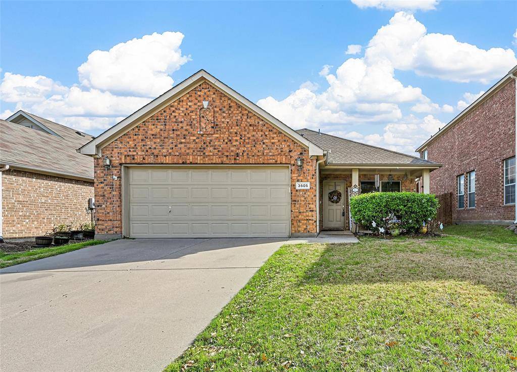 3505 Versante Drive, Bedford, TX 76021