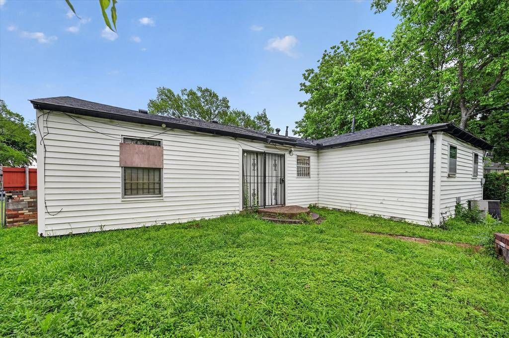 7960 Olusta Drive, Dallas, TX 75217