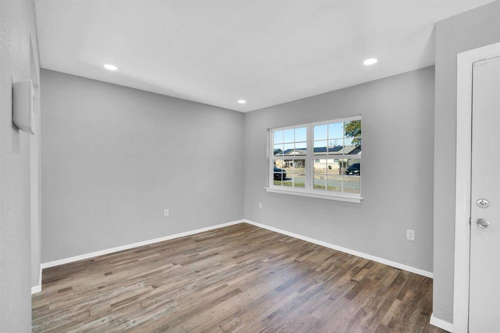 3450 Silverhill Drive, Dallas, TX 75241