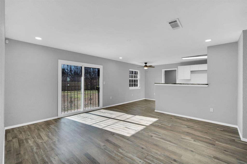 3450 Silverhill Drive, Dallas, TX 75241