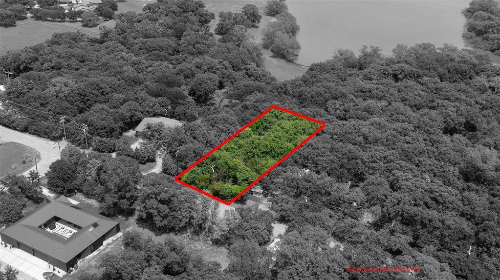 403 S Shady Shores Road, Shady Shores, TX 76208