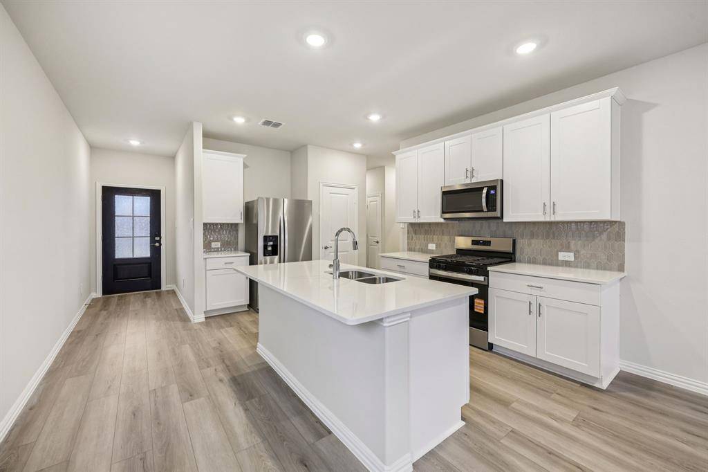 2113 Rannoch Street, Sherman, TX 75092