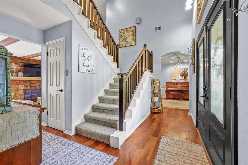 80 River Hills Drive, Denison, TX 75020