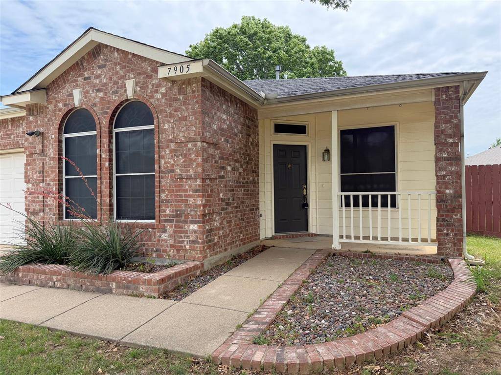 7905 Seven Oaks Lane, Denton, TX 76210