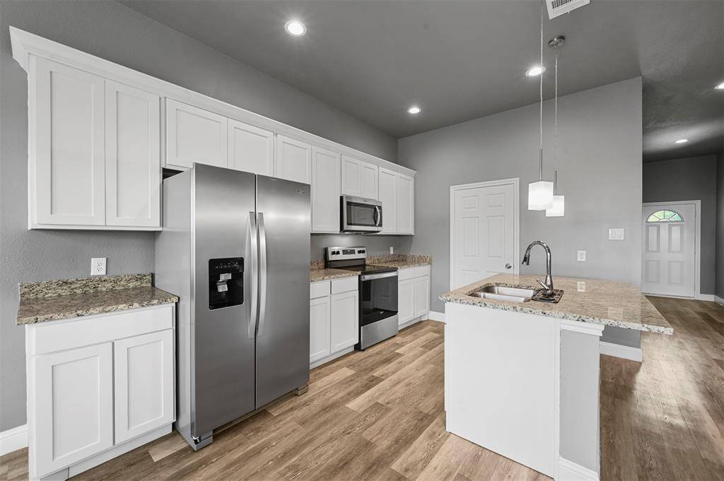 2006 Church Street, Greenville, TX 75401