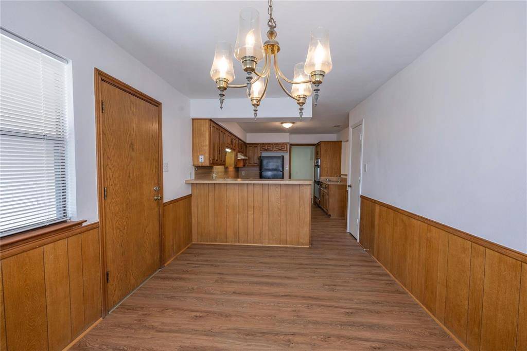 7111 Pleasant View Drive, Dallas, TX 75231
