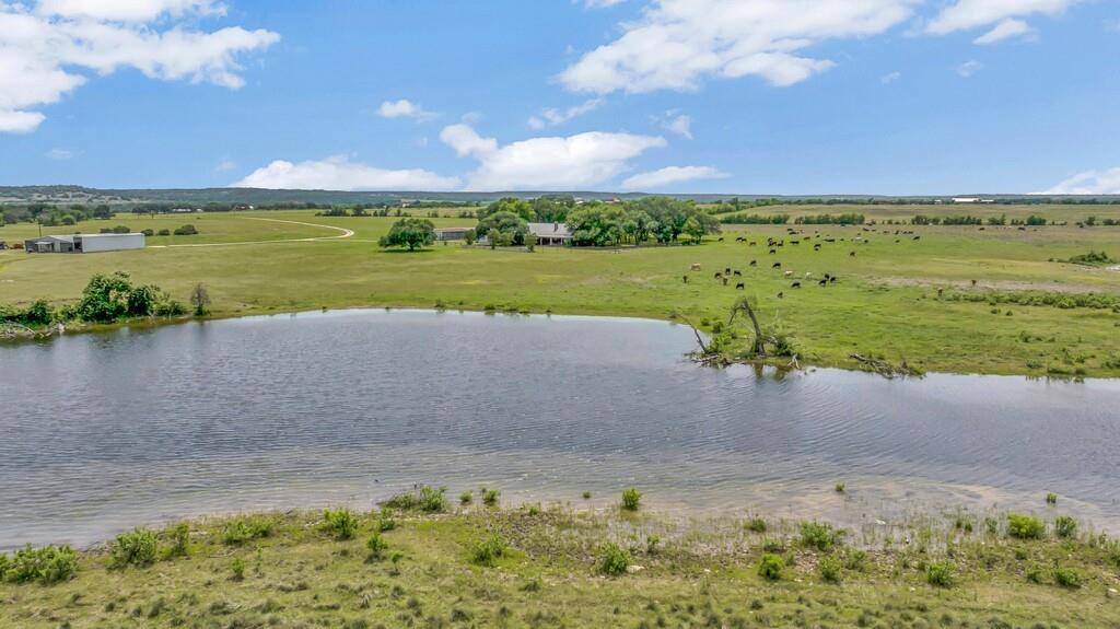 8606 Fm 219, Clifton, TX 76634