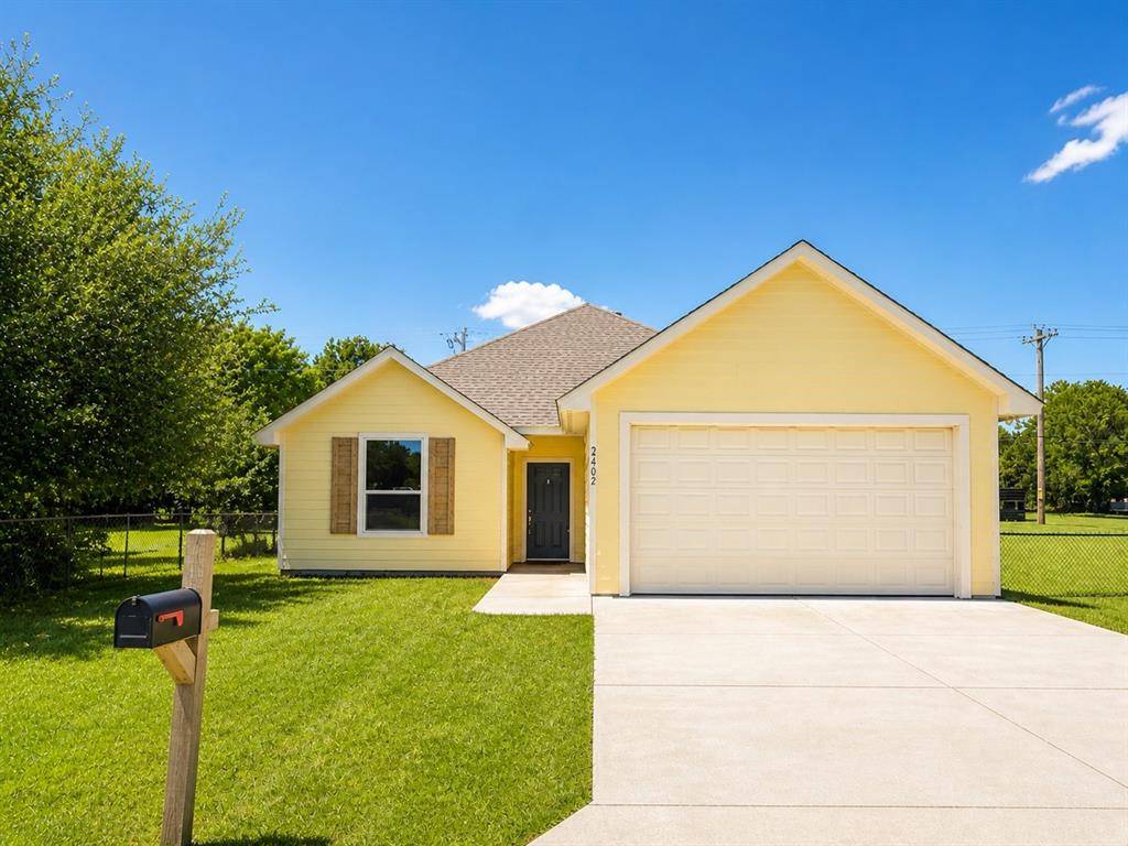 5402 Arrowhead Drive, Granbury, TX 76048