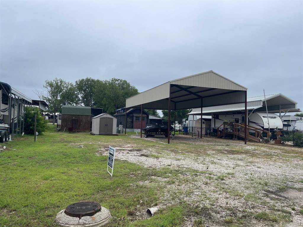 2081 Pelican Isle Drive, Kerens, TX 75144