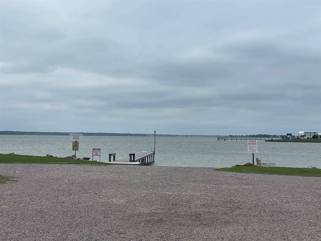 2081 Pelican Isle Drive, Kerens, TX 75144