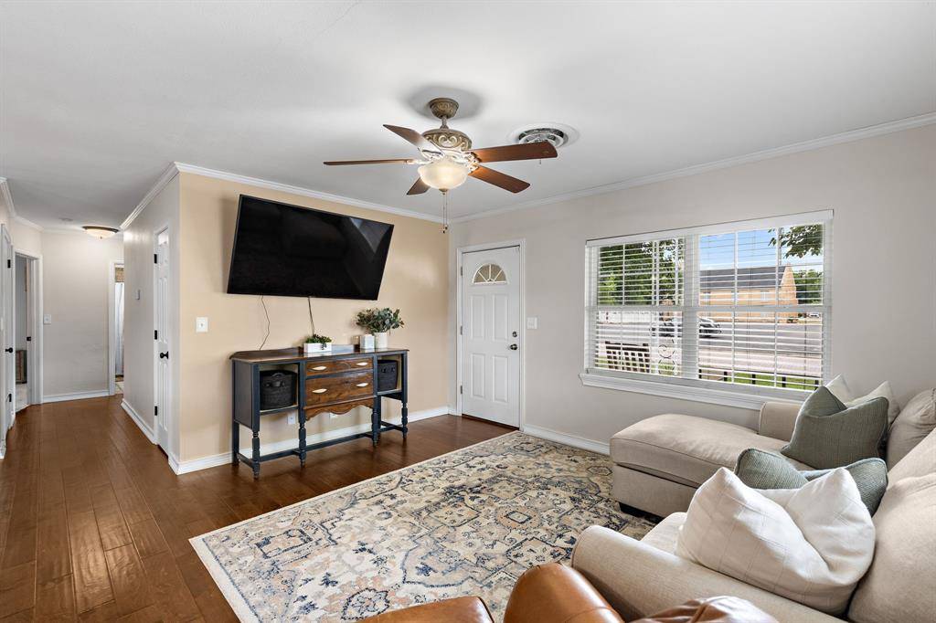 112 W Oak Street, Olney, TX 76374