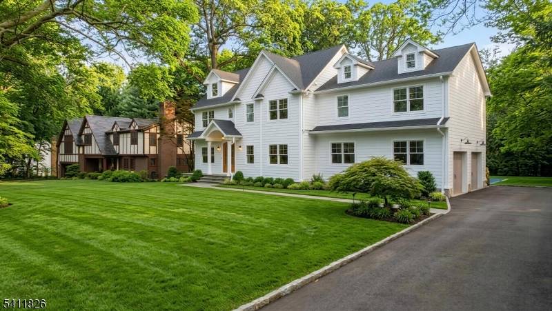 22 Floral St, Chatham Twp., NJ 07928