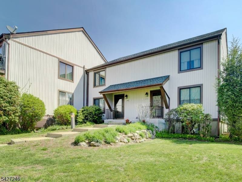 13224 Dell Pl #224, Stanhope Boro, NJ 07874