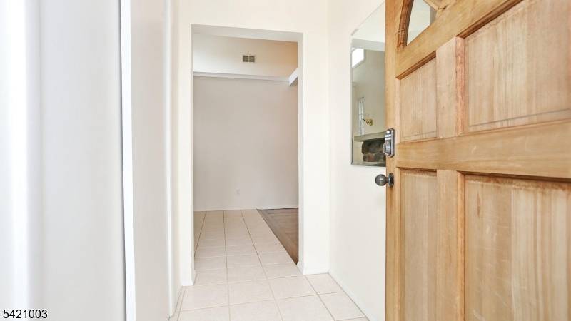 26 Mohawk Ave, Parsippany-troy Hills Twp., NJ 07034