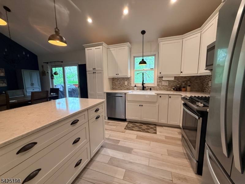 8 Cold Spring Dr, Vernon Twp., NJ 07422