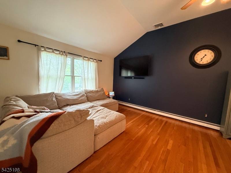 8 Cold Spring Dr, Vernon Twp., NJ 07422