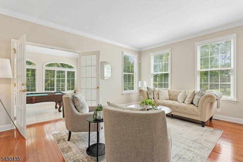 384 Bennetts Ln, Franklin Twp., NJ 08873