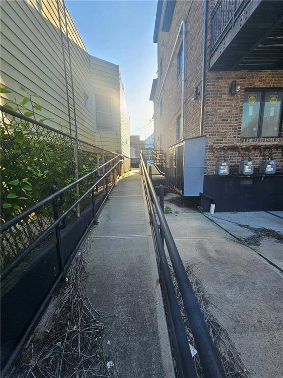2721 East 21st ST, Brooklyn, NY 11235