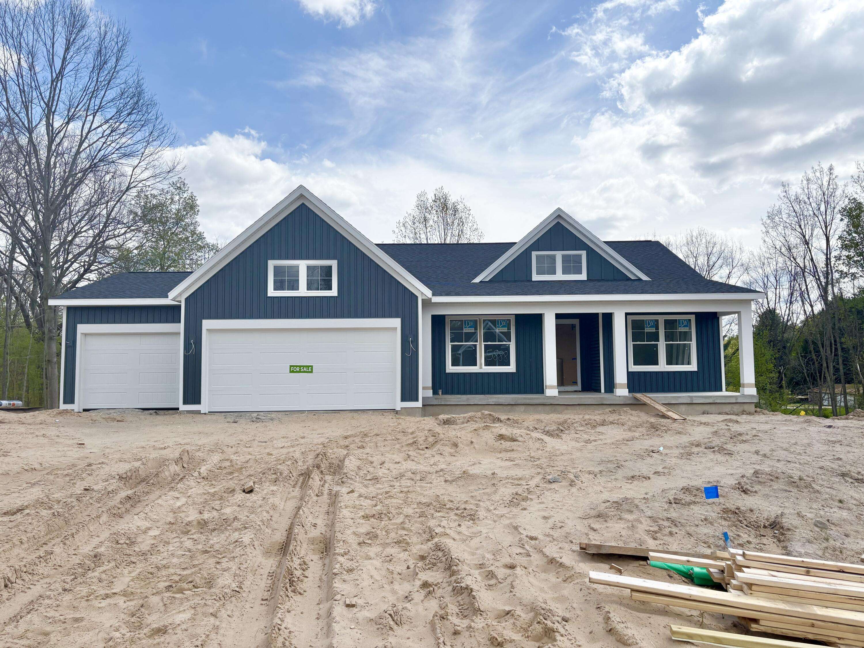 5888 Valley Point DR SE, Caledonia Twp, MI 49316