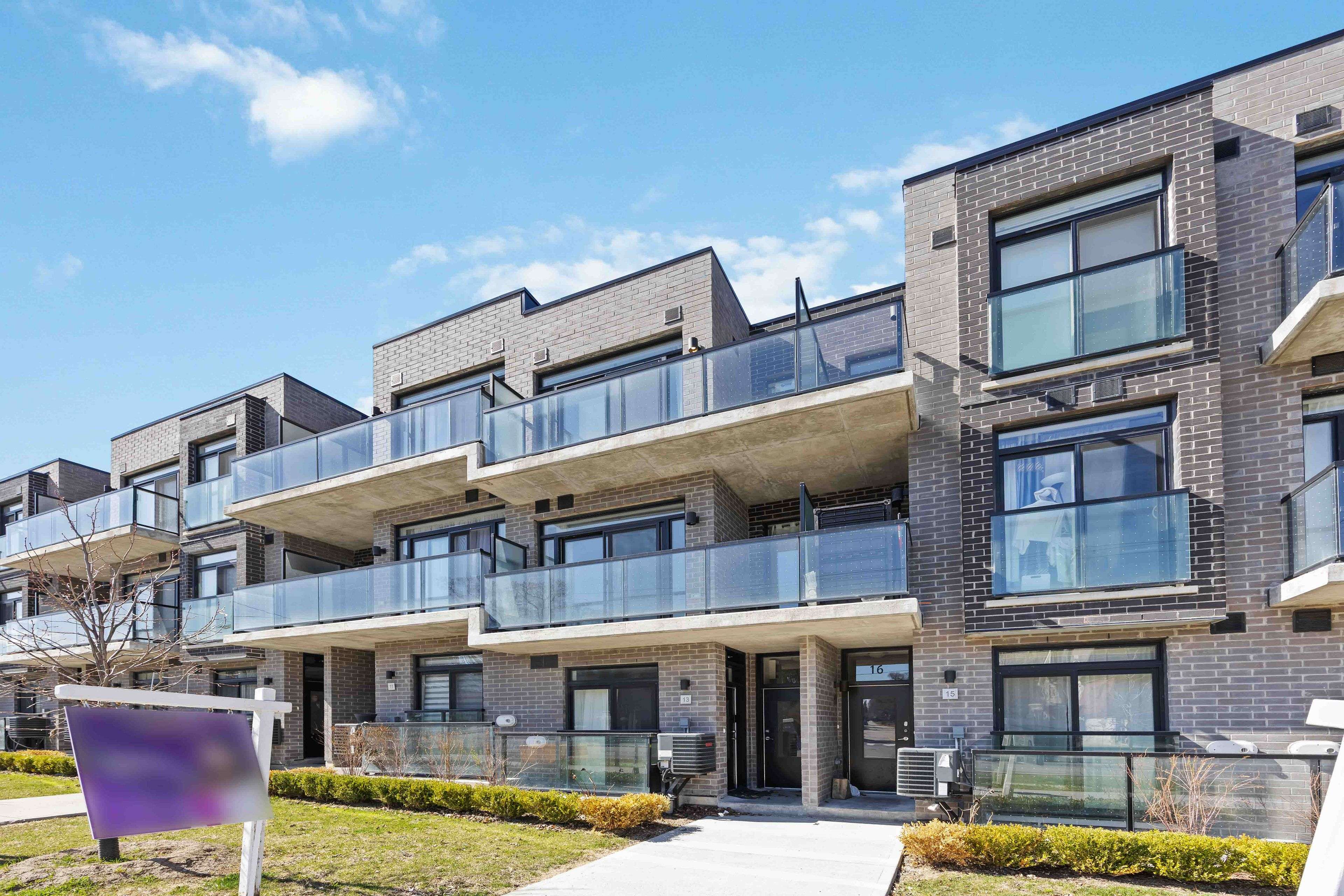 266 Finch AVE E #14, Toronto C14, ON M2N 0L3
