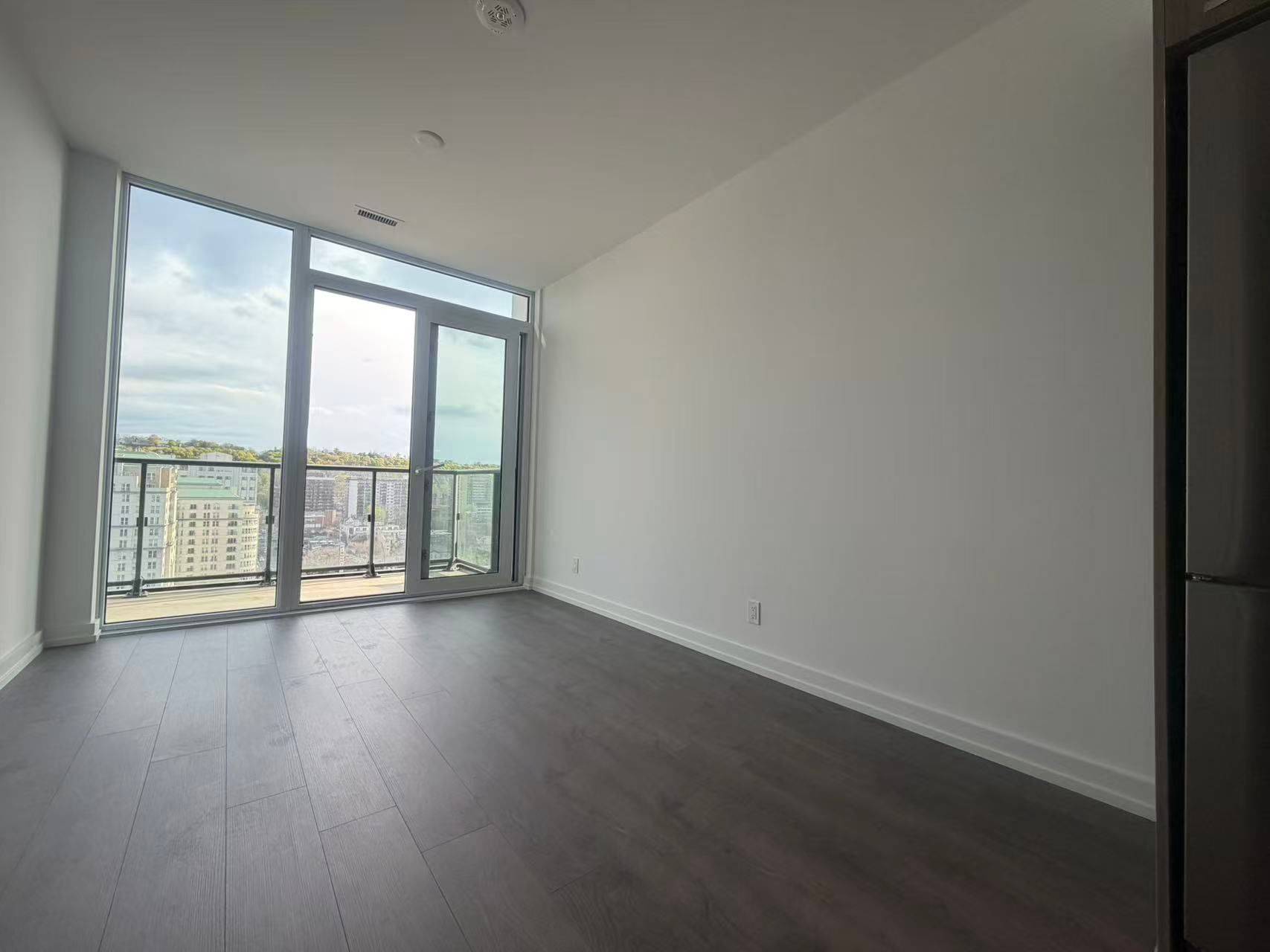75 James ST S #1607, Hamilton, ON L8P 2Y9