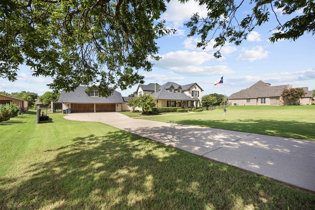 3175 Collins Road, Burleson, TX 76028