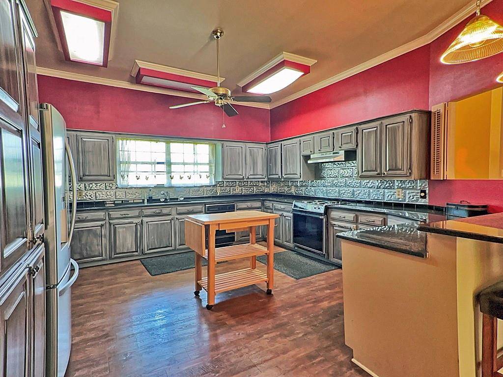 10466 FM 3273, Athens, TX 75751
