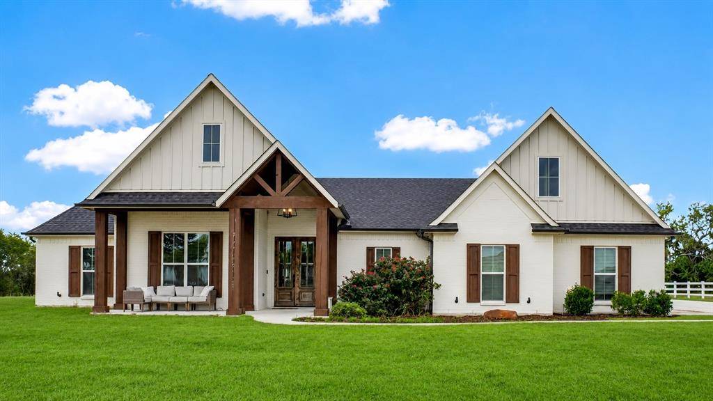 101 Sky Way, New Fairview, TX 76078