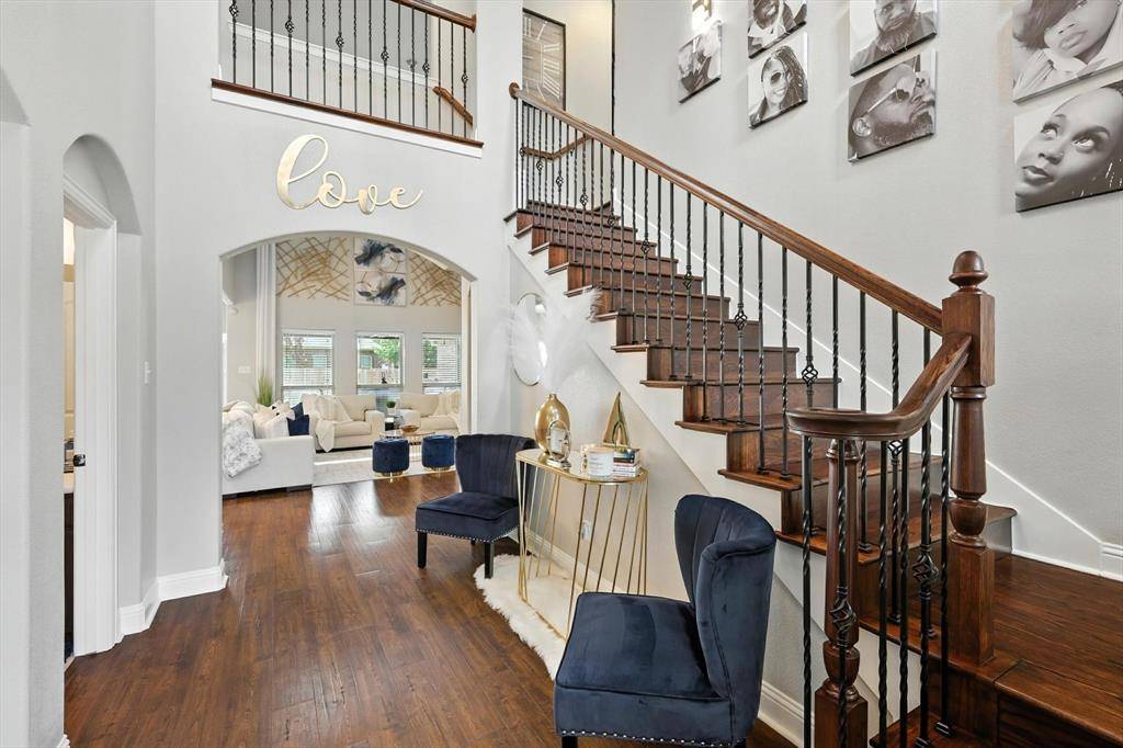 337 Pecos Drive, Burleson, TX 76028