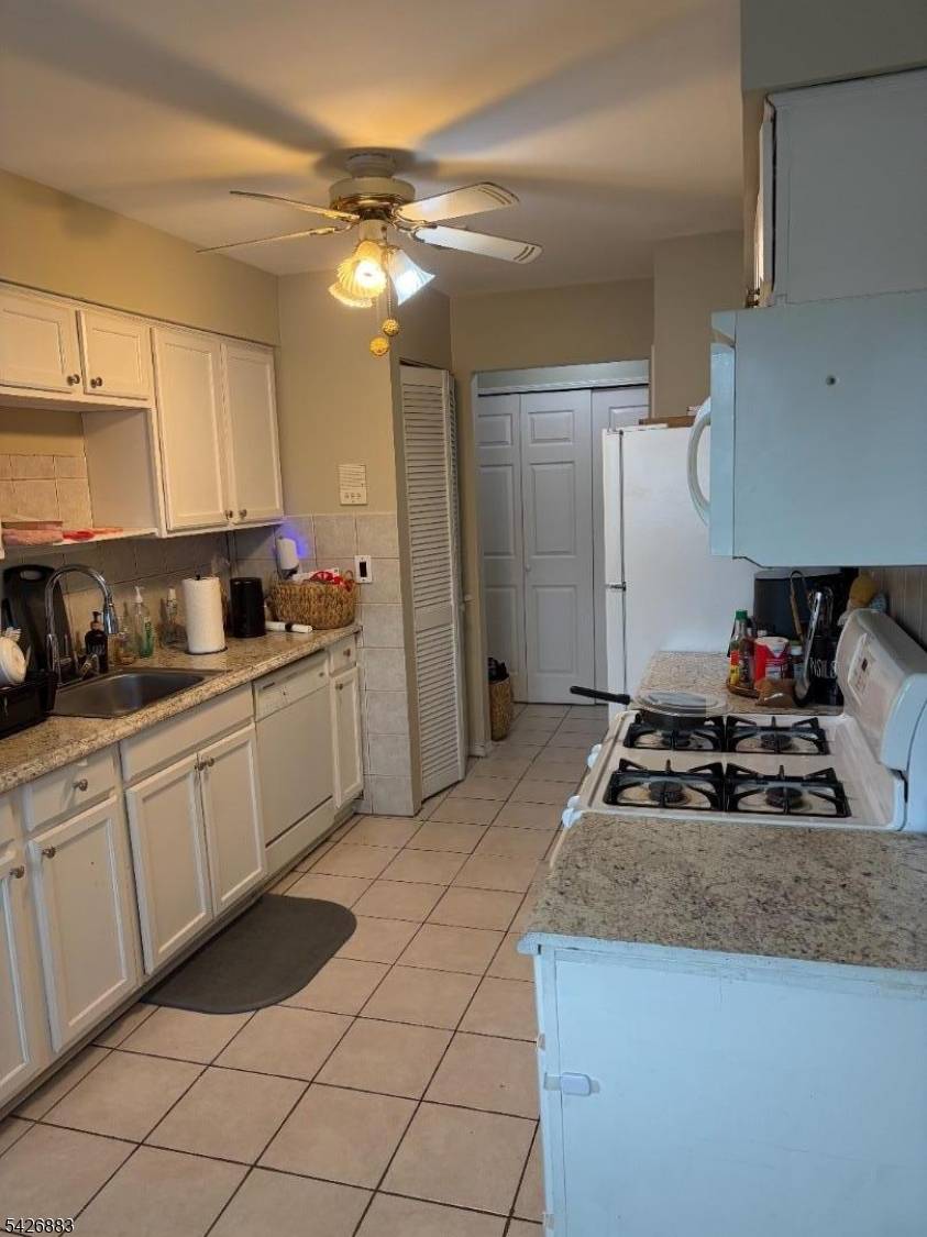 414 Sharon Ct, Woodbridge Twp., NJ 07095