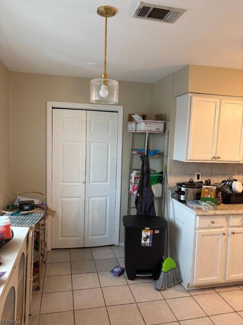 414 Sharon Ct, Woodbridge Twp., NJ 07095