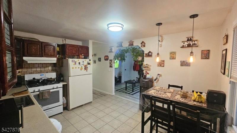 115 Hawthorne St, Roselle Boro, NJ 07203