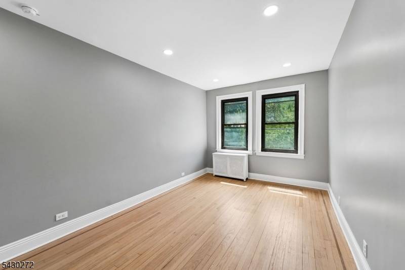131 Kensington Ave #D5, Jersey City, NJ 07304