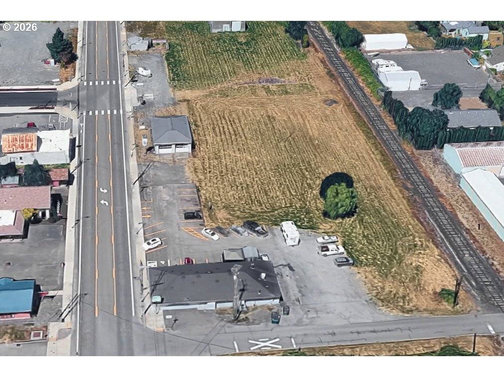 180 SE 10TH ST, Dundee, OR 97115