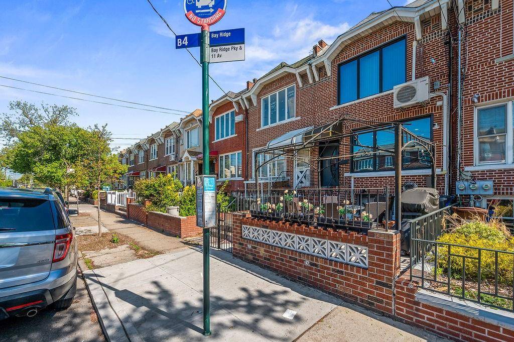 1075 Bay Ridge Pkwy, Brooklyn, NY 11228