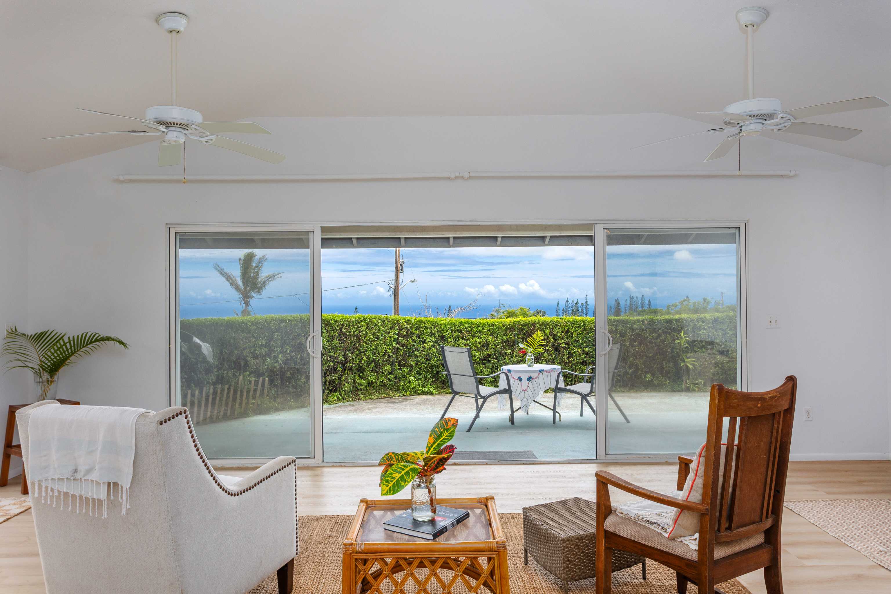 94-1630 MAKALII ST, Naalehu, HI 96772