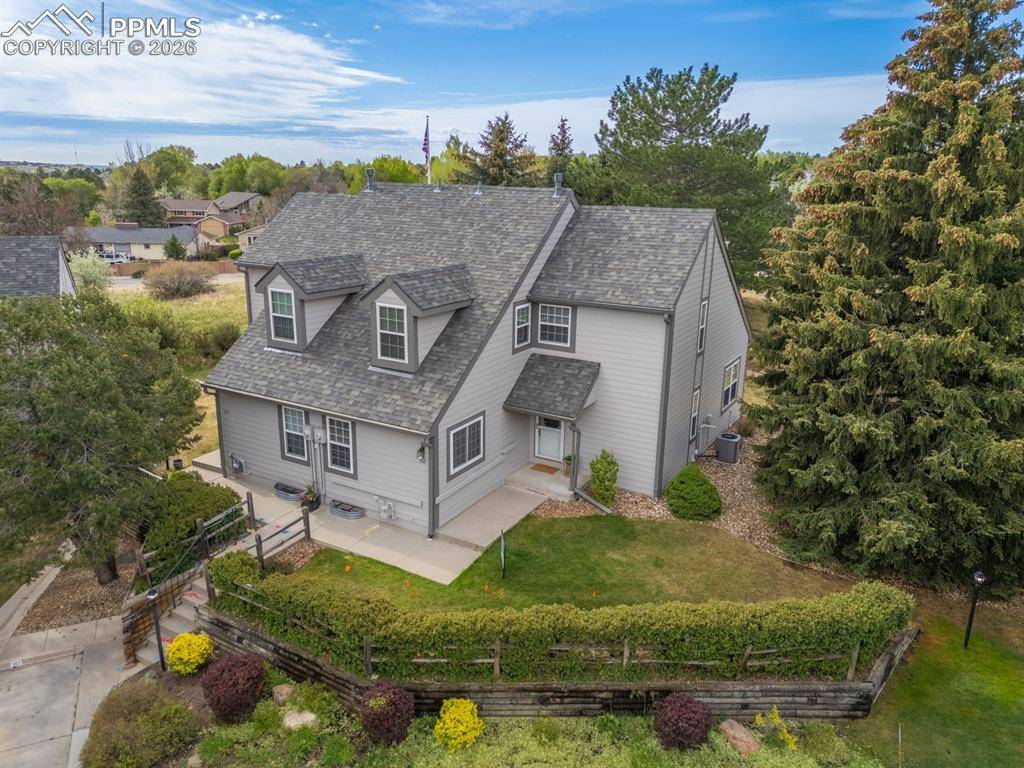 302 Cobblestone DR, Colorado Springs, CO 80906