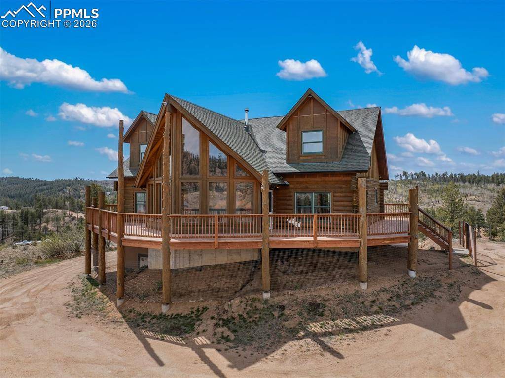 392 Brooks LN, Woodland Park, CO 80863