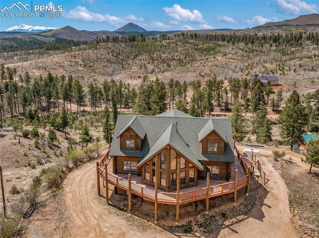 392 Brooks LN, Woodland Park, CO 80863