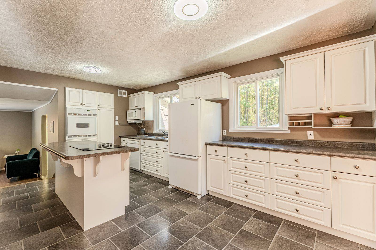 350 5 Concession W, Tiny, ON L0L 2T0