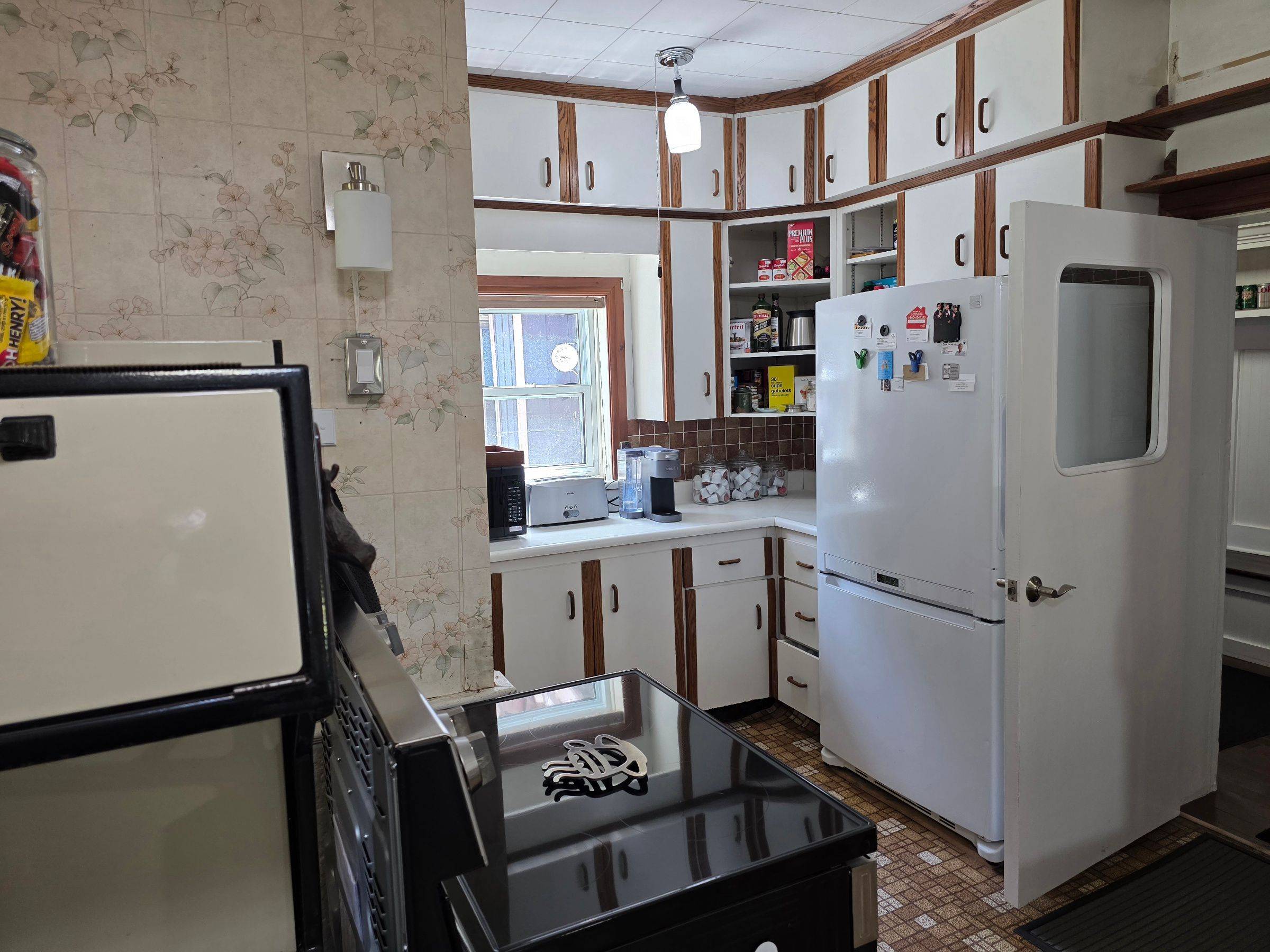 1115 Rosseau Lake 1 RD, Muskoka Lakes, ON P0B 1M0