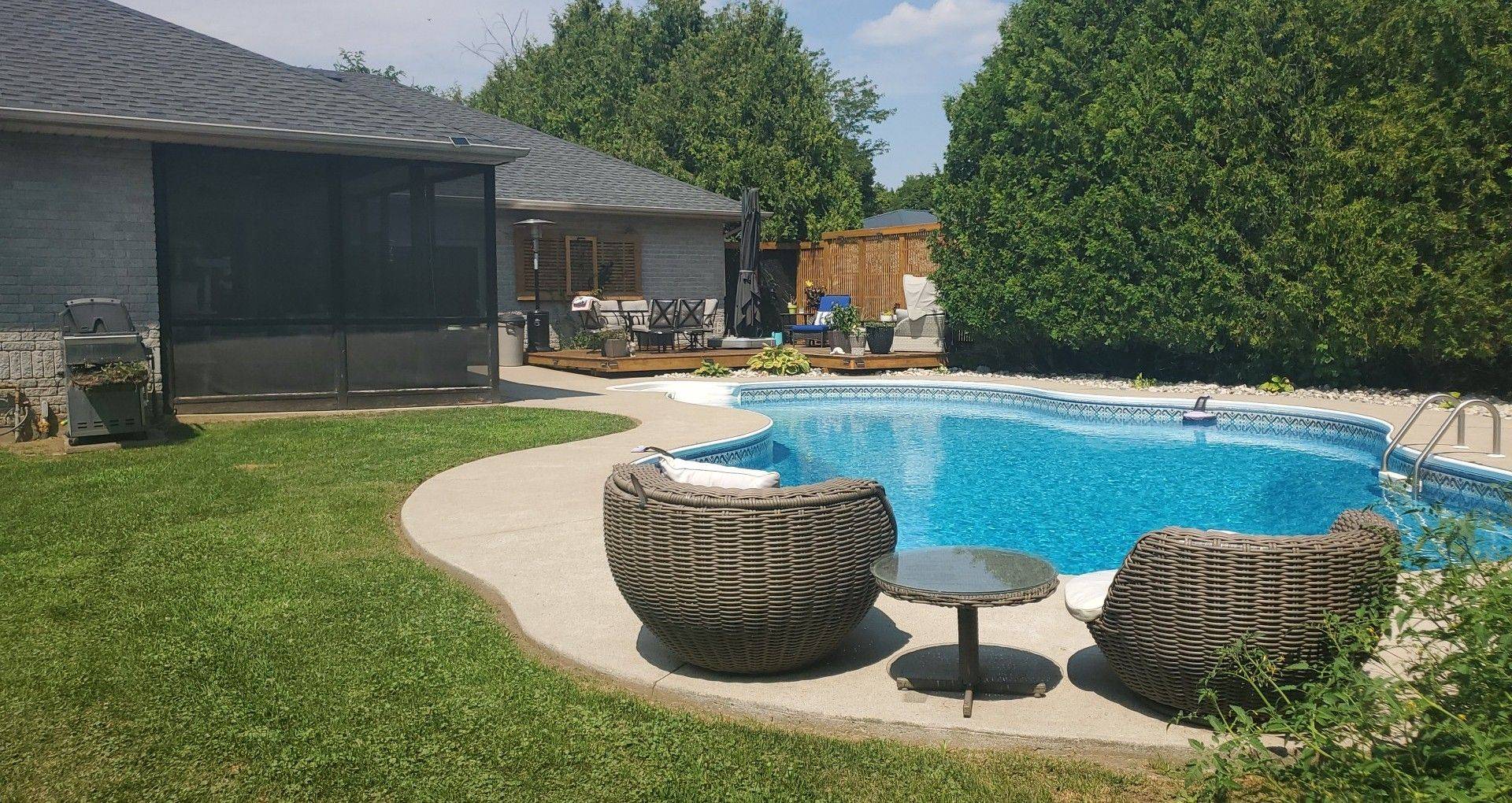 2 Irongate DR, Brant, ON N3L 4G4