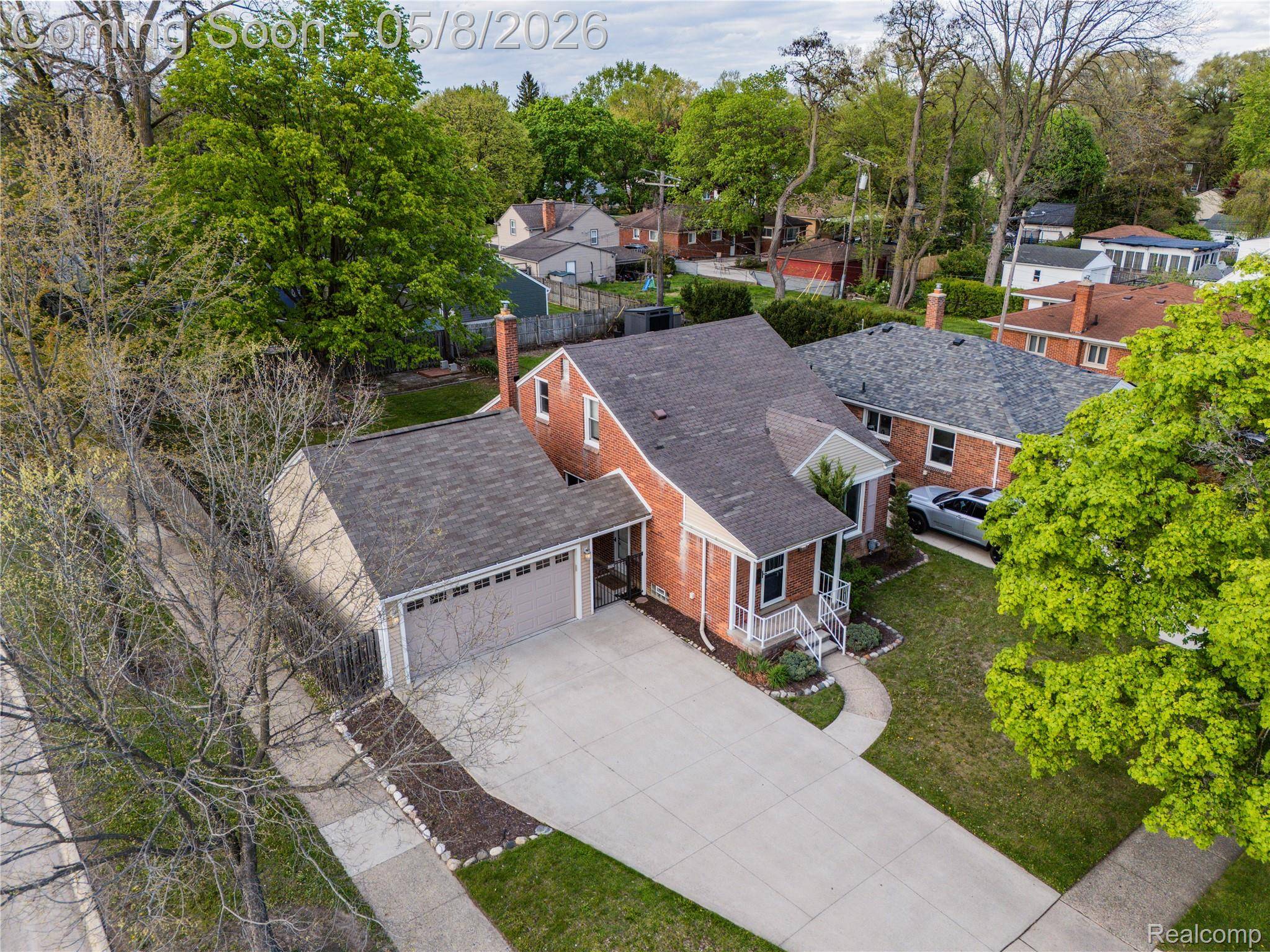 13352 Borgman AVE, Huntington Woods, MI 48070