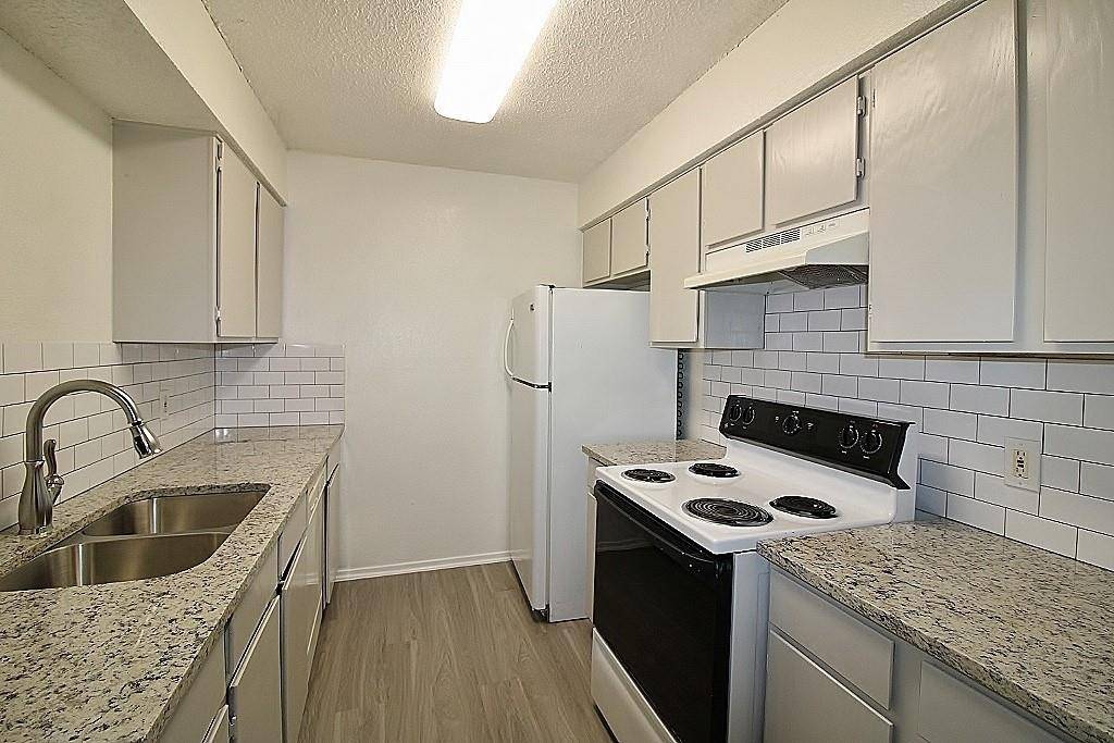 1705 Fitzgerald Court, Arlington, TX 76012
