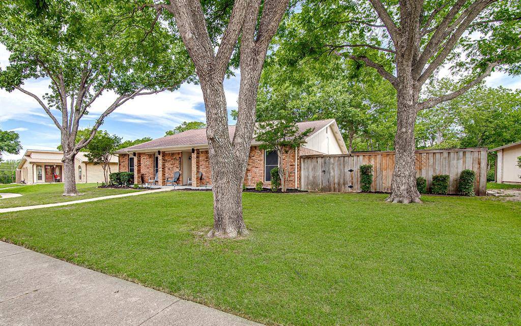 2118 Butterfield Trail, Grand Prairie, TX 75052