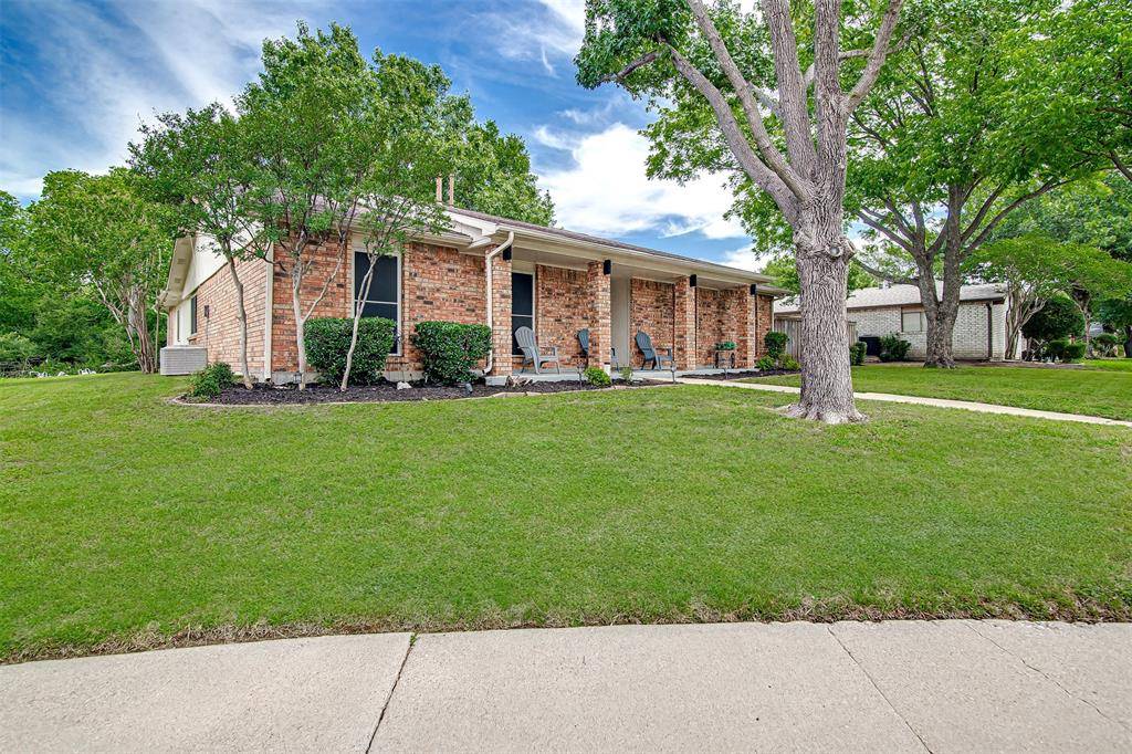 2118 Butterfield Trail, Grand Prairie, TX 75052